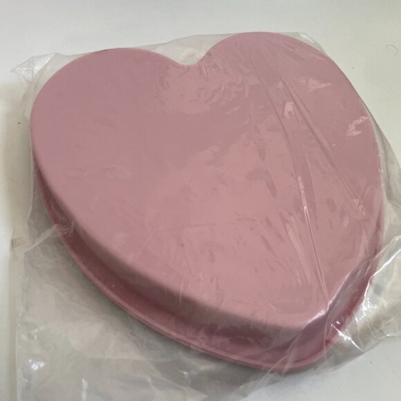 Heart-Shaped Silicone Baking Mold Set - Picture 3 of 8